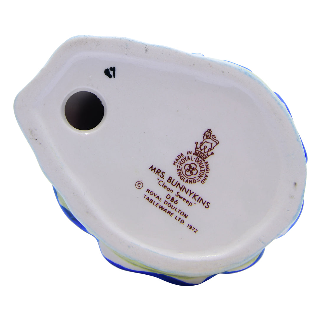 Mrs Bunnykins Clean Sweep DB6