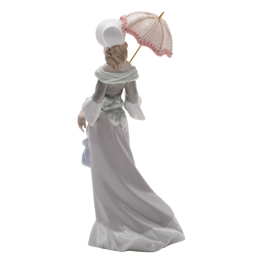 Lladro Figurine Lady With Umbrella