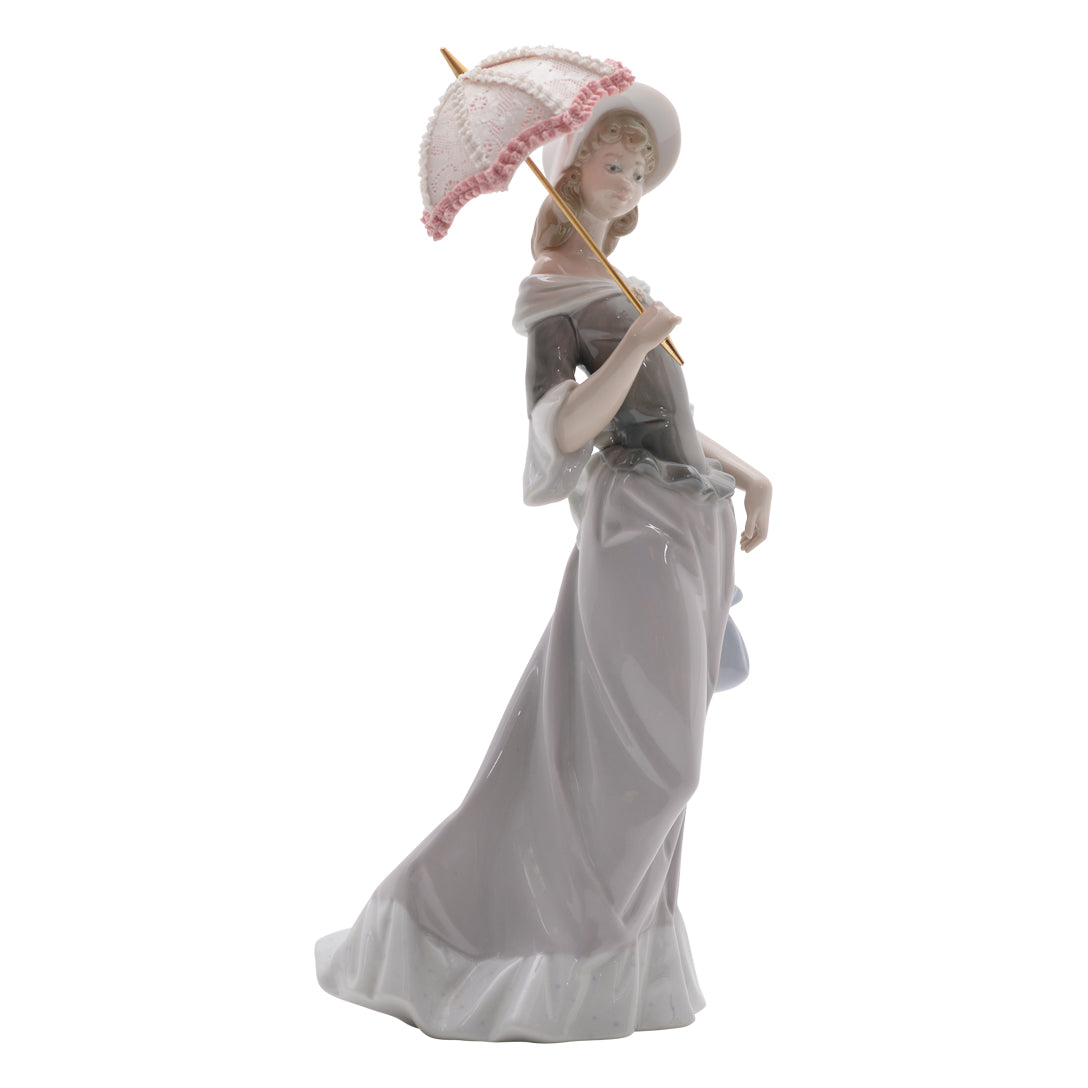 Lladro Figurine Lady With Umbrella