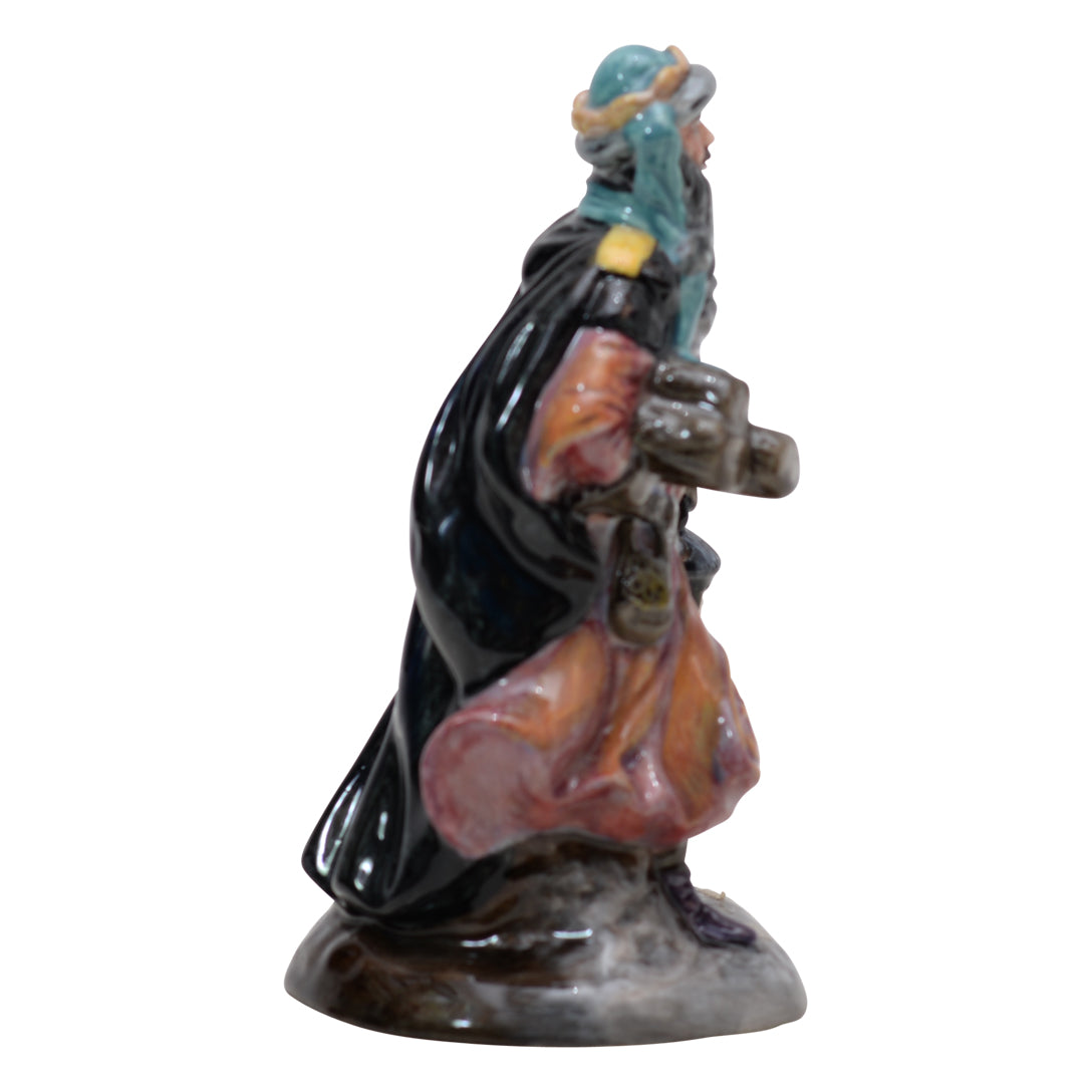 Royal Doulton Good King Wenceslas Figurine - pascoeandcompany