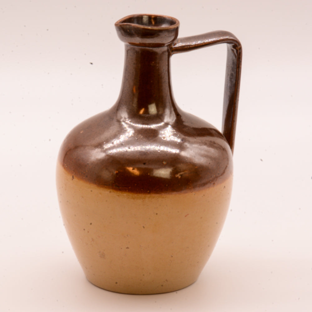  Lambeth, Jug