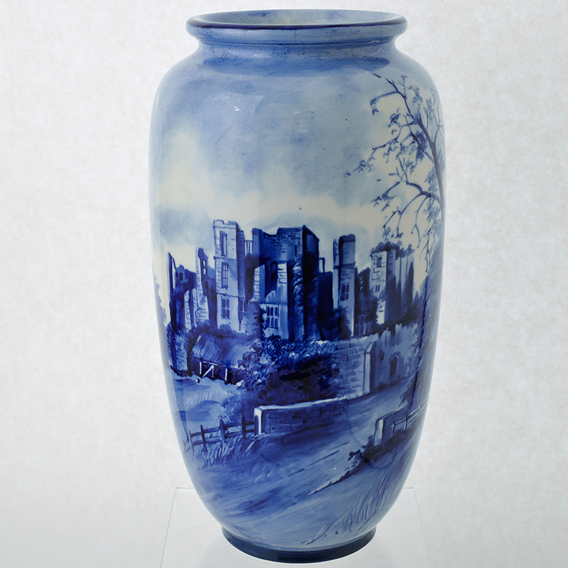 Kenilworth Castle Vase