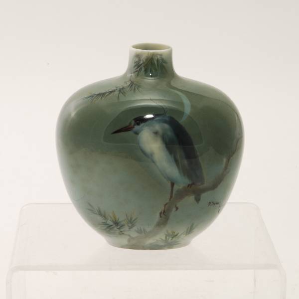 Titanian Night Heron Vase