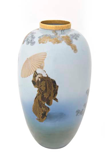 Titanian Geisha Vase